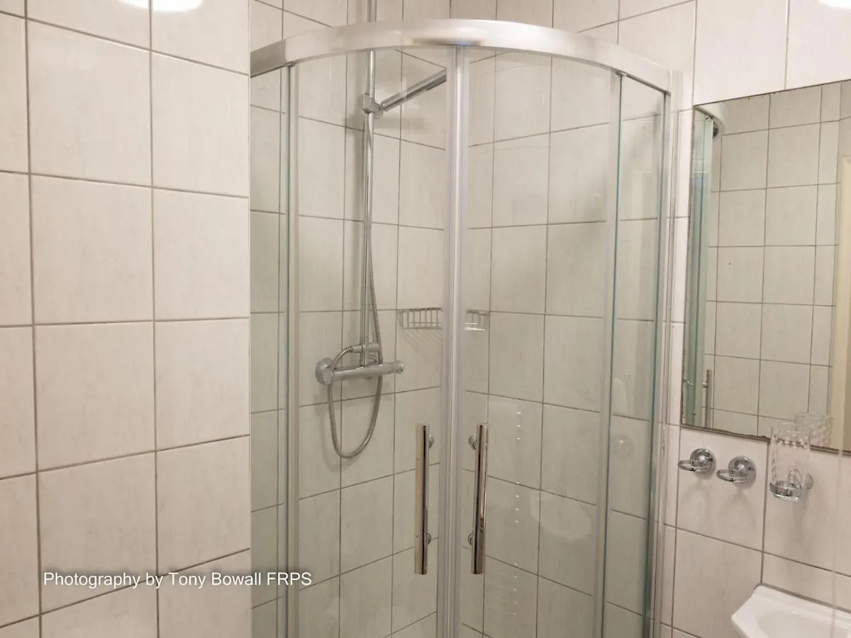 Pass The Keys Room 14 Twin The Blessed Elizabeth Boutique Suite Brighton Apartment