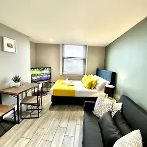  Apartment Stylish Studio With Sea Views